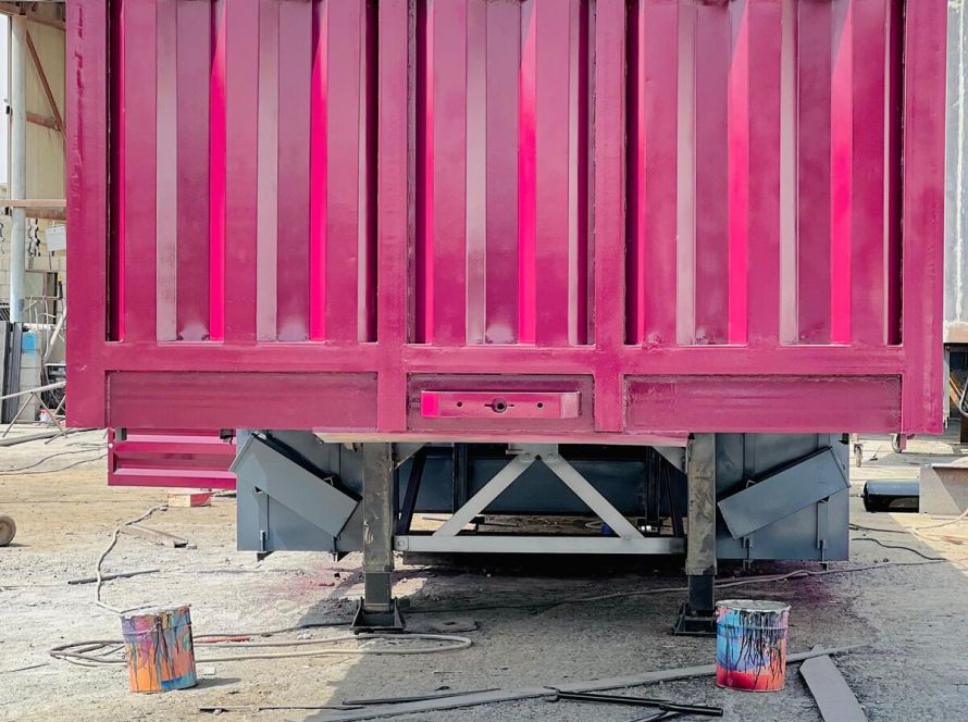Durable trailers manufactured in Dubai for affordable logistics and transport solutions.